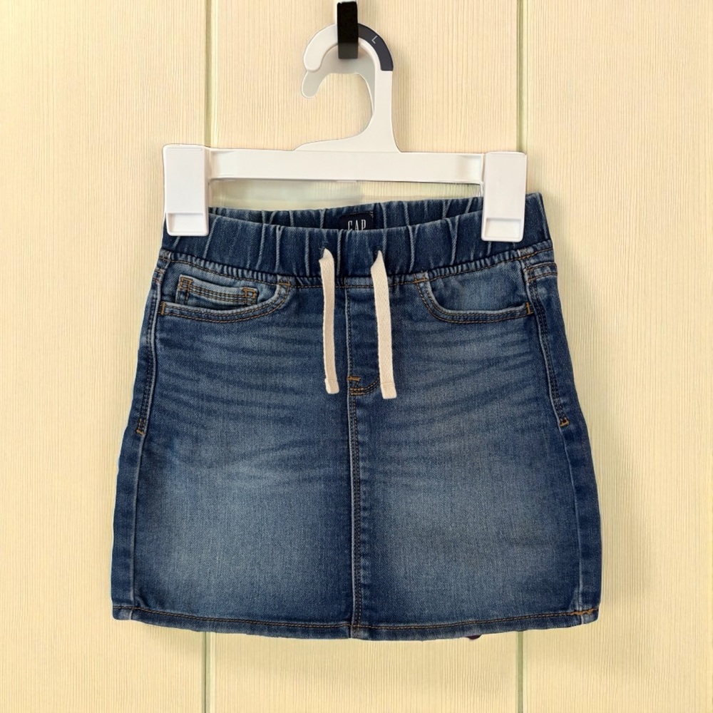 GAP Kids Denim Skirt With Stretch Girls Size 6 Indigo Blue